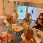 Wir Meistern Das Zähne Putzen (4)