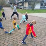 Jogging Kids Im Ahsepark Unterwegs (2)