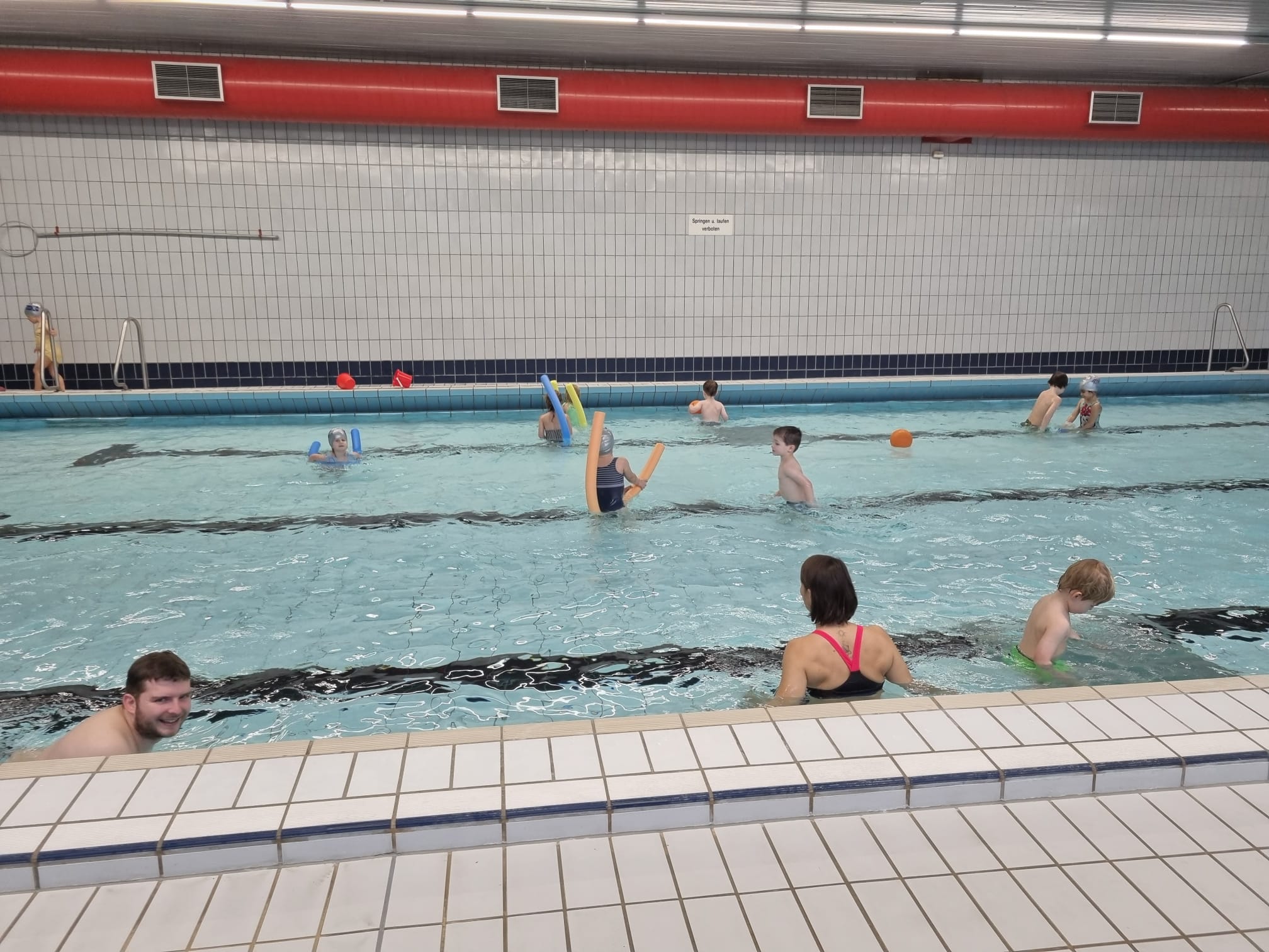 Schwimmen In Der Erlenbach Schule (3)