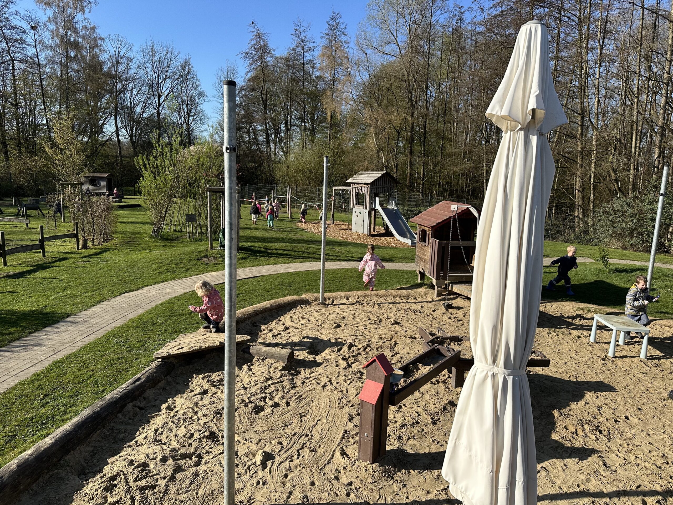 Wir Stimmen Uns Auf Ostern Ein (1)