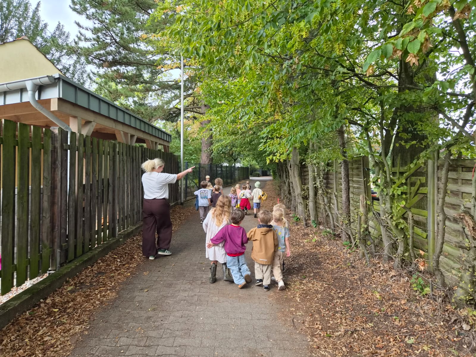Erster Spaziergang Nach Der EIngewöhnung (4)